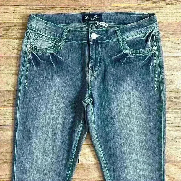 C-Jes Women's skinny jeans size 17 mid-rise stretch denim - Picture 3 of 9
